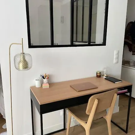 Agreable Et Moderne Studio A Neuilly Avec Jardin Exterior photo